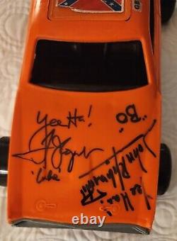 Original Mego 1980 Dukes Of Hazzard General Lee Signed Bo And Luke Duke Figures