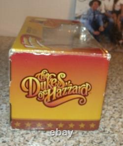 Photo The Dukes of Hazzard 1969 Dodge Charger 125 Johnny Lightning Autographed