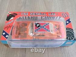 Pioneer LE J-code special Dukes Of Hazzard General Lee X-ray Neon 1/14 Pieces