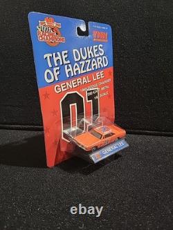 RACING CHAMPIONS TNN DUKES OF HAZZARD GENERAL LEE 1969 Dodge Charger 164 1999