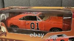RARE 1/18 AutoWorld 1969 Dodge Charger General Lee Red Dukes of Hazzard