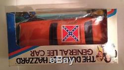 RARE 1981 Mego Dukes of Hazzard General Lee 3 3/4 Withboth Duke Boy Action Figures