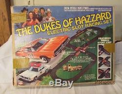 Rare 1981 Ideal Dukes Of Hazzard HO Slot Car race set with cars