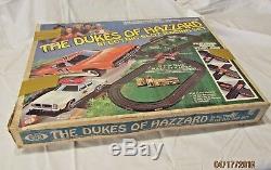 Rare 1981 Ideal Dukes Of Hazzard HO Slot Car race set with cars