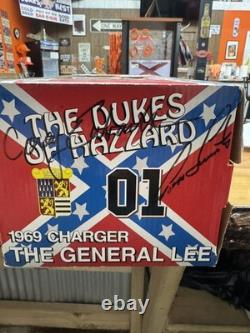 Rare Authentic 1/18 George Barris The General Lee Gold American Muscle Diecast