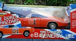 Rare DUKES OF HAZZARD GENERAL LEE 1/18 Race Day Edition American Muscle Charger