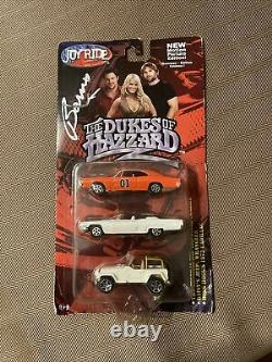 Signed 1/64 JOY RIDE THE DUKES OF HAZZARD 3 CAR SET CHARGER CHARGERCADILLACJEEP