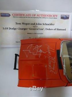 Signed COA Ertl 118 Dukes of Hazzard General Lee Tom Wopat John Schneider