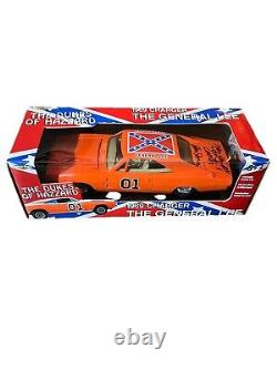 Signed Dukes of Hazzard'69 Dodge Charger Diecast 124 MINT CONDITION RARE