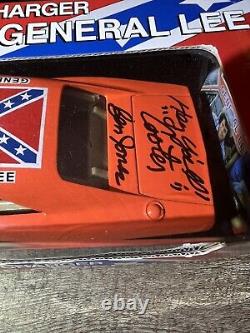 Signed Dukes of Hazzard'69 Dodge Charger Diecast 124 MINT CONDITION RARE