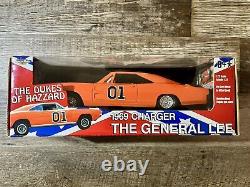 Signed Dukes of Hazzard'69 Dodge Charger Diecast 124 MINT CONDITION RARE