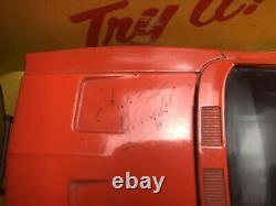 Signed, ERTL The Dukes Of Hazzard General Lee Car 125 1981, + 3 Signed Cards