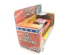 Signed, ERTL The Dukes Of Hazzard General Lee Car 125 1981, + 3 Signed Cards