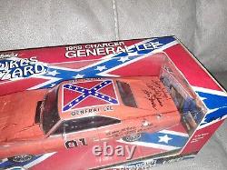 Signed Ertl 1/18 Scale 32485 1969 Dodge Charger General Lee Dukes Of Hazzard