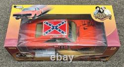 Silver Screen Machines The Dukes of Hazzard General Lee 118 Die-Cast AUTOGRAPH