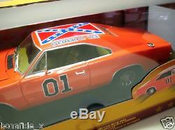 THE DUKES OF HAZZARD GENERAL LEE 1969 DODGE CHARGER 118 JOHNNY LIGHTNING