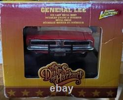 TOMY Johnny Lightening General Lee 125 1969 Dodge Charger The Dukes of Hazzard