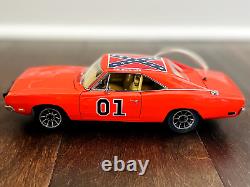 The Danbury Mint 1/24 General Lee. 1969 Dodge Charger. Left in Box