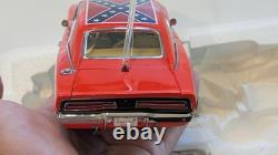 The Danbury Mint 1969 Dodge Charger R/T The General Lee MINT