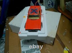 The Danbury Mint 1969 Dodge Charger R/T The General Lee NO TITLE LOT OOO dukes