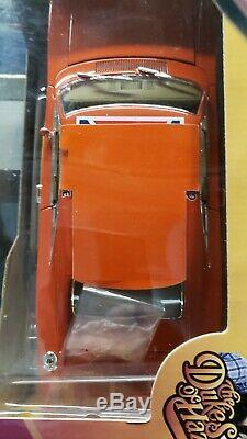 The Dukes Of Hazard General Lee autoworld 118 new