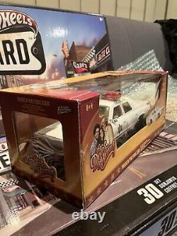 The Dukes Of Hazzard 2 Cars General Lee & Rosco Patrol Car 118 Johnny Lightning