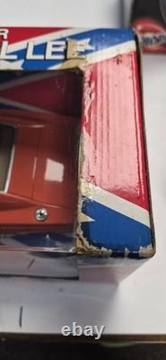 The Dukes Of Hazzard General Lee 1/18 Charger American Muscle RACE DAY VERSION