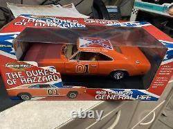 The Dukes Of Hazzard General Lee 1/18 Charger American Muscle RACE DAY VERSION H