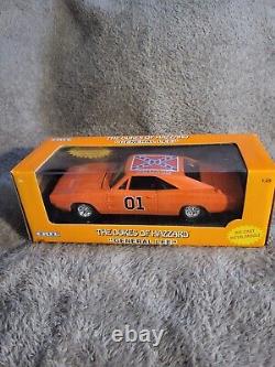 The Dukes Of Hazzard General Lee ERTL 1969 Dodge Charger die cast 125 scale