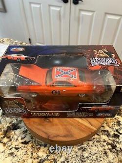 The Dukes of Hazzard 125 Scale, General Lee 1969 Dodge Charger #01, NIB