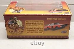 The Dukes of Hazzard 125 Scale General Lee 1969 Dodge Charger Joy Ride