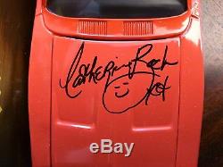 The Dukes of Hazzard Autographed General Lee 125 Scale 6 Signatures