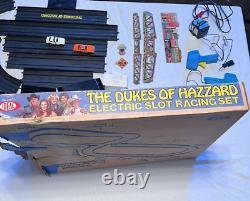 The Dukes of Hazzard Electric Slot Race Track #4767-0 Vintage 1981 FREE Shipping