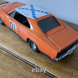 The Dukes of Hazzard General Lee 1/25 Scale Die Cast Car ERTL 1981 USED USA