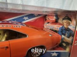 The Dukes of Hazzard General Lee 1969 Dodge Charger 118 Scale Signed by Cooter