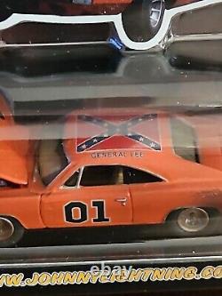 The Dukes of Hazzard General Lee Dirty 164 Johnny Lightning 2006 Brand New