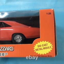 The Dukes of Hazzard General Lee Dodge Charger Vehicle No. 7967 ERTL New 1998