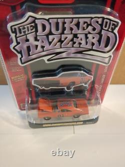 The Dukes of Hazzard General Lee R1 Dirty 164 Johnny Lightning 2006