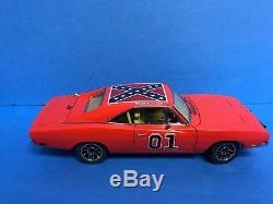 The General Lee DUKES of HAZZARD Danbury Mint 1/24 scale NEW in box