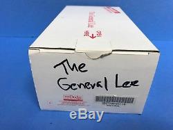 The General Lee DUKES of HAZZARD Danbury Mint 1/24 scale NEW in box
