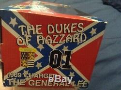 ULTRA RARE BN Dukes Of Hazzard George Barris GOLD General Lee 1/18. 1/100