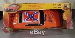 @@ ULTRA RARE The Dukes Of Hazzard GENERAL LEE w 3 AUTHENTIC AUTOGRAPHS! @@