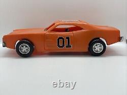 VINTAGE 1980s MEGO DUKES OF HAZZARD GENERAL LEE #01 ORANGE PLASTIC MODEL CAR