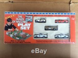 VINTAGE 1981 Dukes of Hazzard General Lee Daisy Cooter Police 1/64 PLAYSET withBOX