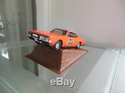 VINTAGE 1982 ERTL 1/16 DUKES OF HAZZARD GENERAL LEE CHARGER With JUMPING RAMP VHTF