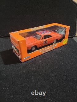 VTG MIB The Dukes off Hazzard General Lee 1998 ERTL 7967 Die Cast Metal 125