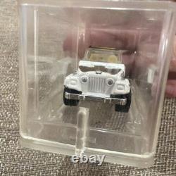 Vintage 1981 ERTL Dukes of Hazzard Daisy Duke Golden Eagle Jeep Diecast 164