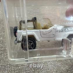 Vintage 1981 ERTL Dukes of Hazzard Daisy Duke Golden Eagle Jeep Diecast 164