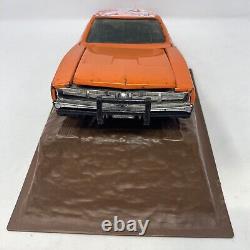 Vintage 1981 ERTL Tin General General Lee with Original Dirt Ramp (RARE)