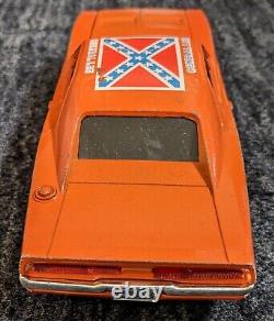 Vintage 1981 Ertl Dukes of Hazzard General Lee Car Die-Cast Metal 124 Scale